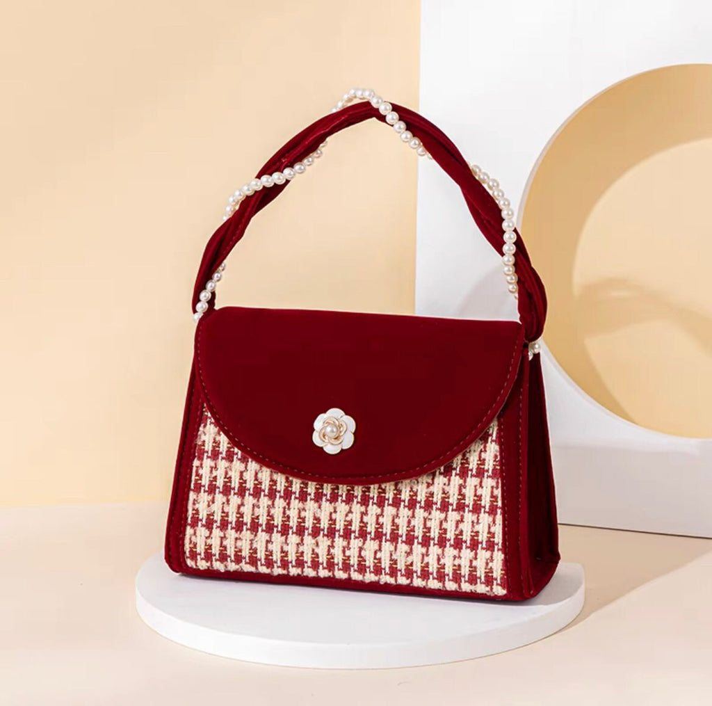 Cute Red & White Minimalist Simple Slick Houndstooth Luxury Handheld Wraparound Pearls Strap Handle Velvet Handbag for Women, Shoulder Bag