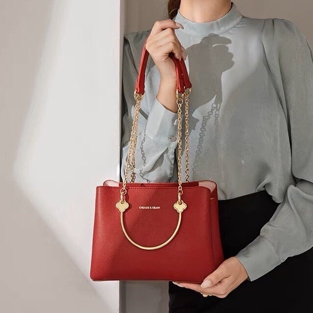 Cute Red & Gold Solid Color Minimalist Luxury Genuine Leather Metallic Gold Top Handle Handbag for Women, Shoulder Bag
