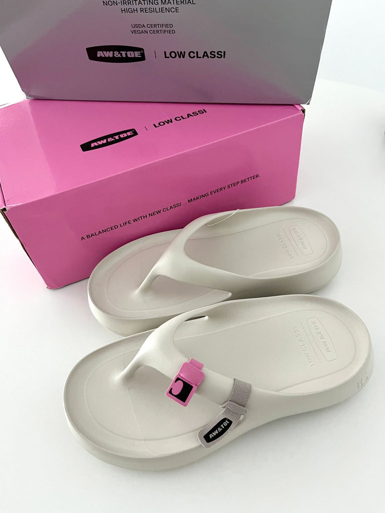 Stylish Metallic Slippers for Women, Thick Sole Slides, Luxury Platform Slippers, Fashionable Flat Bottom Slides