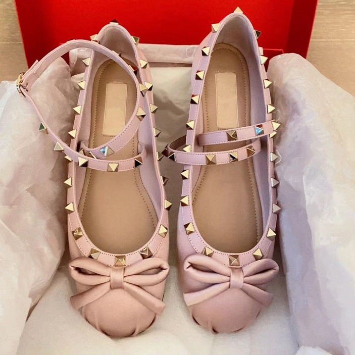 Women Mary Jane Shoes, Vintage Rivet Flats for Women, Women Solid Plain Toe Flats, Round Toe Retro Pink Black Fuchsia Pink Shoes