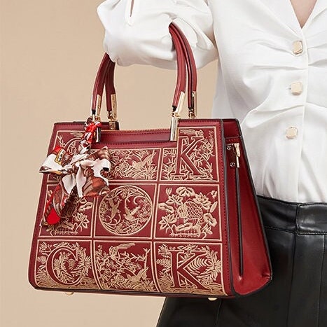 Beautiful Red, White & Blue Minimalist Embroidery Design Luxury Genuine Leather Handheld Handbag for Women, Shoulder Bag, Crossbody Bag