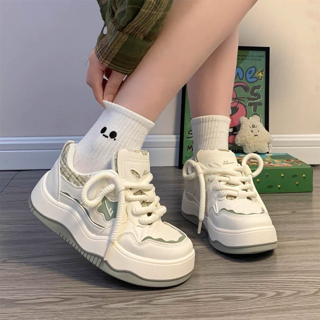 Cute White Round Head Sneakers for Women, Thick Lace Up Tie Shoes, Athletic Sport Running Shoes, Wave Sole Shoe Design, Flat Bottom Sneakers