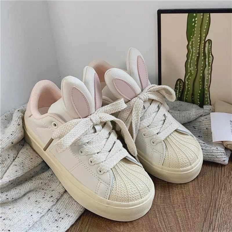 Cute Three-Dimensional Bunny Ears Round Head Lace Up Sneakers for Women, Athletic Sport Running Shoes, Flat Bottom White Cross Tie Sneakers