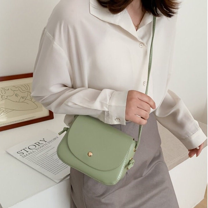 Minimalist Leather Crossbody Bag, Cute Vegan Leather Bag, Small Shoulder Bag, Retro Square Messenger Bag, Handbag for Women