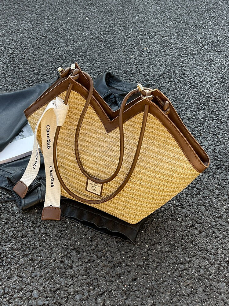 Minimalist Handwoven Straw Bag, Leather Straps Shoulder Bag, Summer Basket Handbag, Beach Market Bag, Woven Tote Bag for Women, Elegant Bag